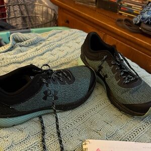 Under Armour Black and Aqua Running Shoes